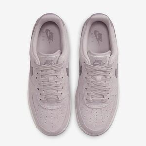 Nike Pink Suede Sneakers Classic Low-Top Design